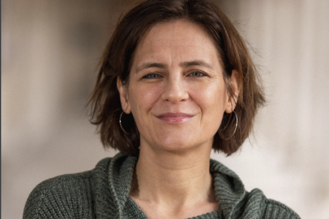 Front-facing profile photograph of Tabea Alexa Linhard, keynote lecturer, for the Ray Wolpow Institute's April 18 public lecture