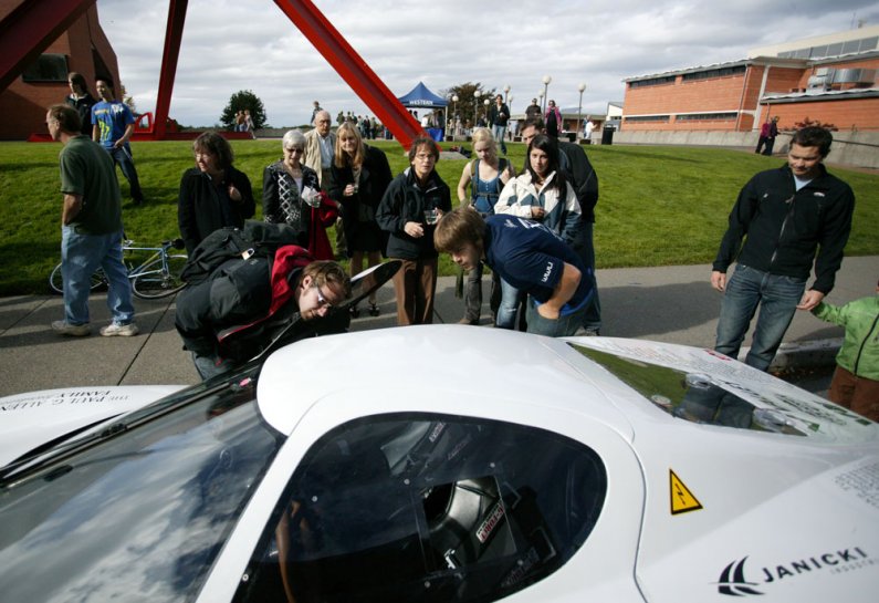 Viking 45, which was on display Friday with Viking 40 and Viking 32, drew a number of onlookers curious to see the car that competed with the nation's best during the X PRIZE contest. Photo by Matthew Anderson | WWU