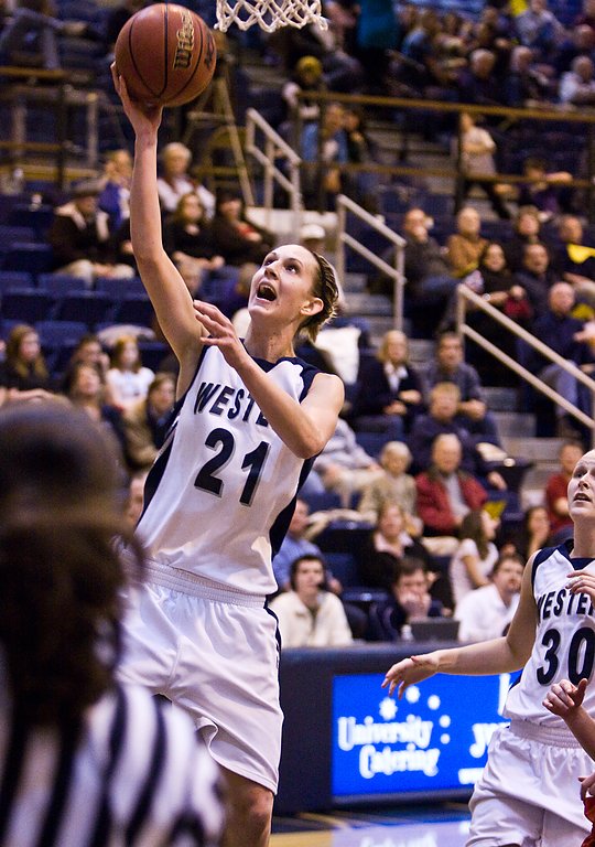 Western Washington University forward Willow Cabe swoops in to the free-throw lane after receiving a half-court pass from a teammate. Cabe led the Vikings in scoring with 26 points in the win. Photo by Jon Bergman | University Communications intern