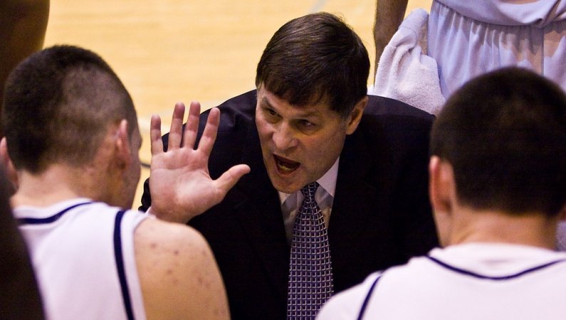 Brad Jackson, in his 25th season with the Vikings, commands his team to a 21-3 overall record and an 8-2 record in the conference. Jackson is Western’s record holder for wins by a coach. Photo by Jon Bergman | University Communications intern