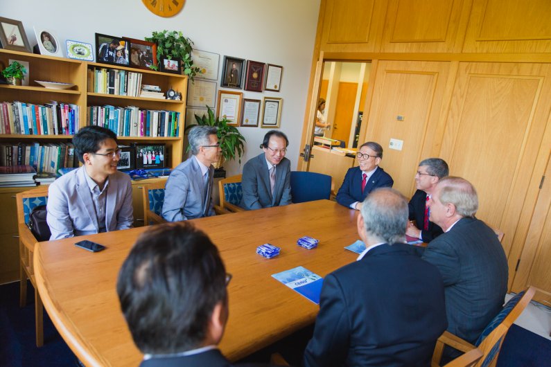 Delegation from Chungbuk National University visits WWU