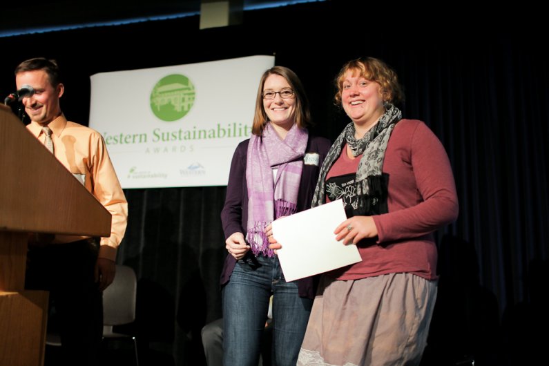 Chelsea Enwall, Coordinator for Student for Sustainable Food, receives the Sustainability award from Anna Ellermeier, Western Washington University’s Associated Students president.
