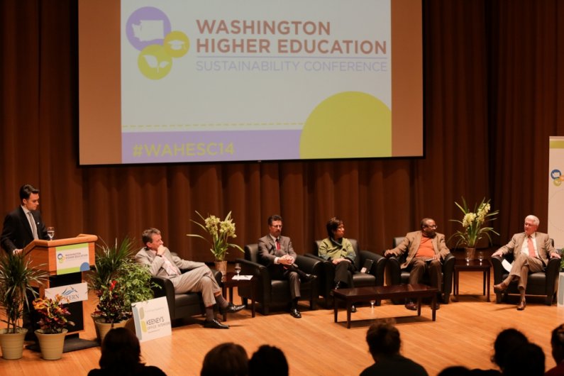 Paul Dunn, senior executive assistant to the president at Western Washington University, moderated a conference-ending sustainability panel with Bruce Shepard, president of WWU; Tom Keegan , president of Skagit Valley College; Kathi Hiyane-Brown, presiden