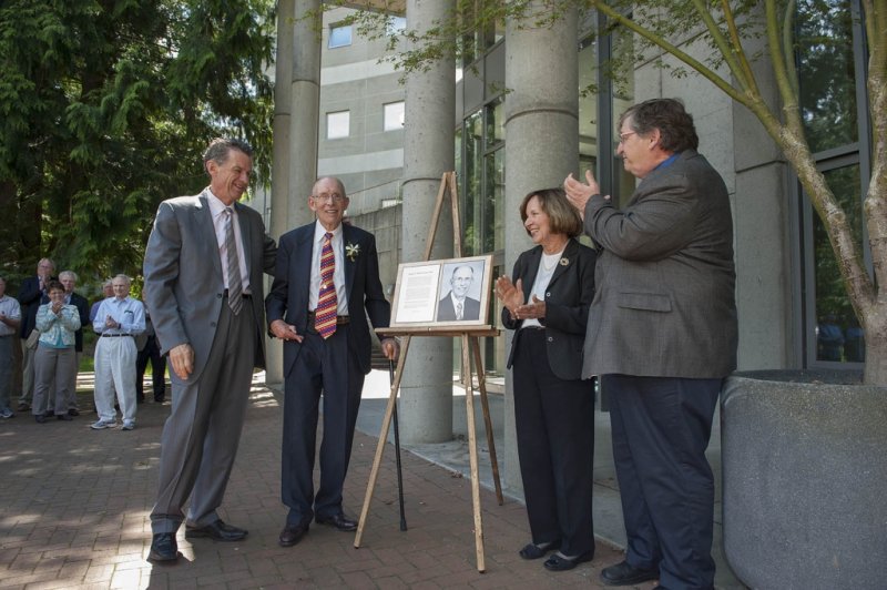 Western Washington University officials dedicated a lecture hall in Western’s Science, Mathematics and Technology Education (SMATE) Building named after Joe Morse, a retired WWU chemistry professor and the first director of SMATE, on Thursday, June 13, 20