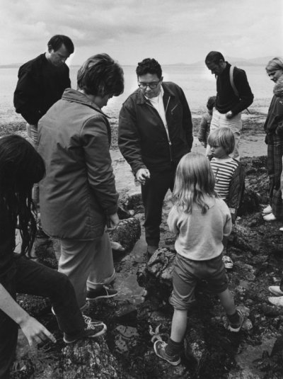 Flora was well-known in the Bellingham community for his children’s television series, “Tide Pool Critters,” which aired locally on KVOS. This 1980 photo appears to be from a taping of the show. Photo courtesy of WWU Special Collections.