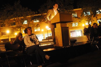 At the candlelight gathering for missing WWU freshman Dwight Clark, Western President Bruce Shepard gave a few words. Photo by Daniel Berman/www.bermanphotos.com